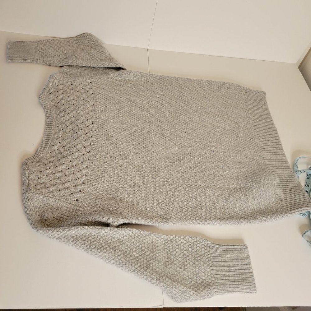 NEW, LOFT Multi Cable Design, Loose Fit, Ladies Grey Crew Neck Sweater, Size M - Picture 9 of 11